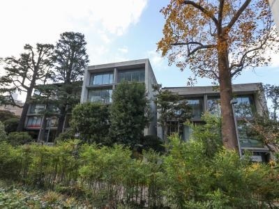 PARK SIDE SIX : Luxury Apartment in Minato - HouseRep Tokyo
